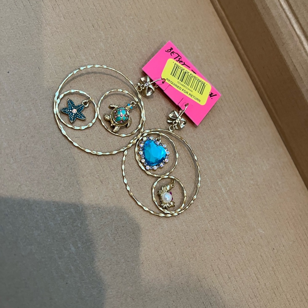 Betsey Johnson turtle crab starfish heart hoop earrings vintage HTF